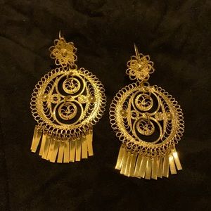 💃🏻 Gold French Hook Earrings